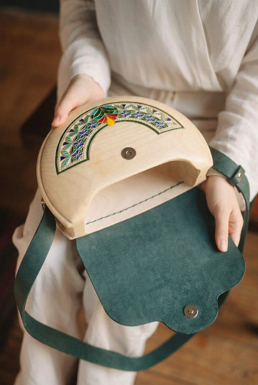 Sprout – Handmade Wooden Handbag (Green)