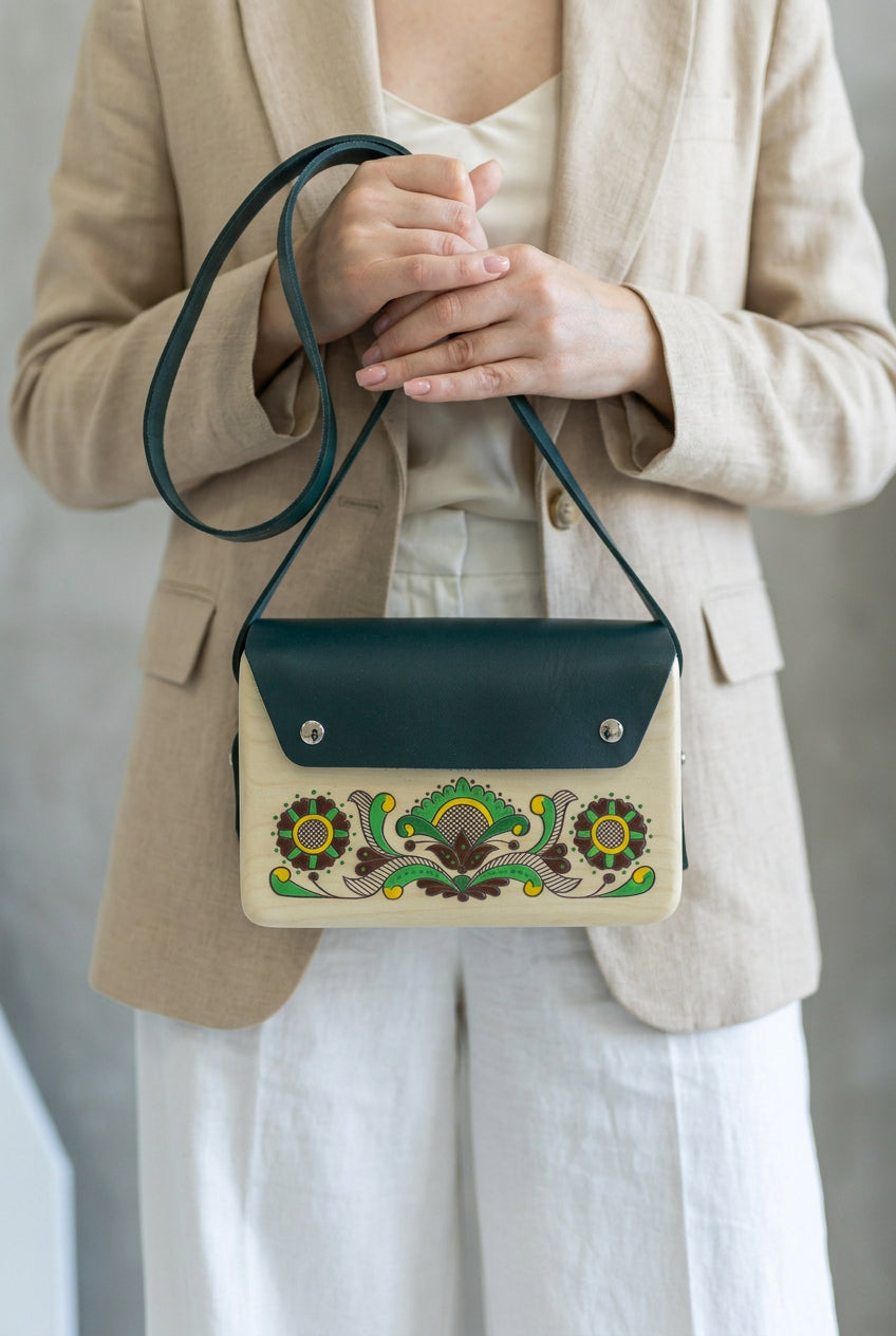 Blooming Flower – Handmade Wooden Handbag