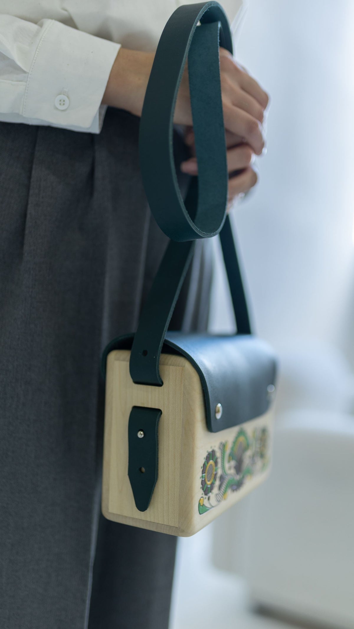 Blooming Flower – Handmade Wooden Handbag