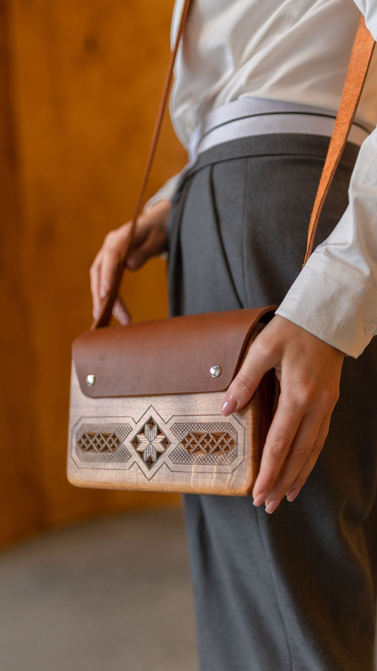 Star – Handmade Wooden Handbag