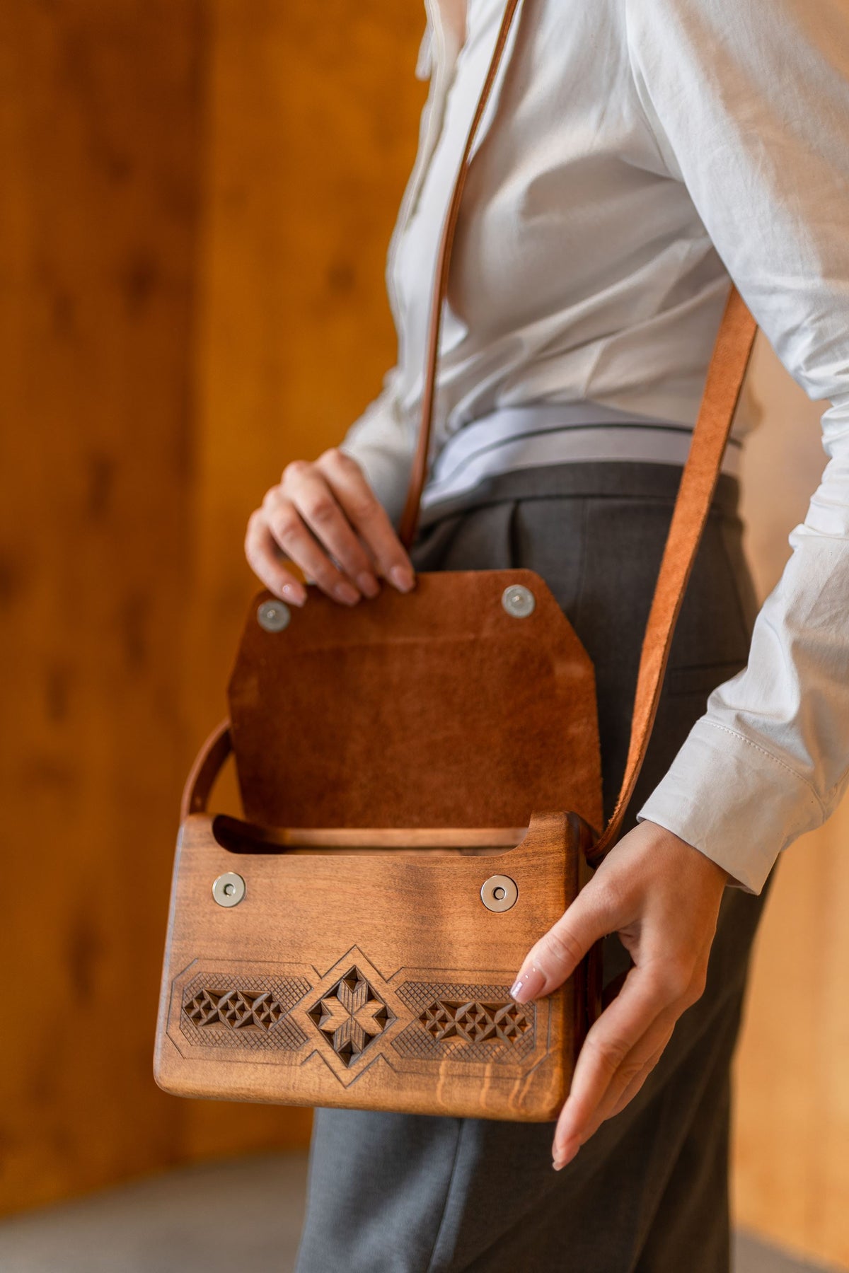 Star – Handmade Wooden Handbag
