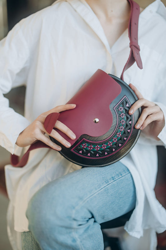 Floral Pattern – Handmade Wooden Handbag (Fuchsia)